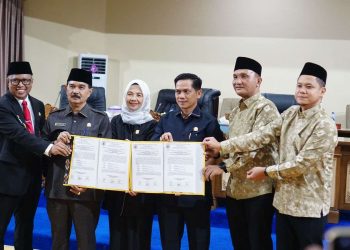 DPRD Sarolangun Gelar Paripurna Penetapan  Bupati dan Wakil Bupati Terpilih Periode 2025-2030