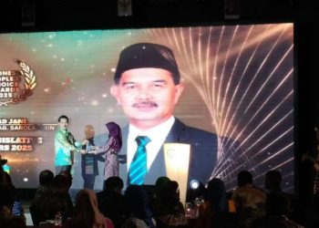 Baru Menjabat, Ketua DPRD Sarolangun Ahmad Jani Terima  Penghargaan Bergengsi Indonesia People’S Choice Awards 2025