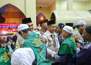Lepas Keberangkatan JCH, Wabup Sarolangun  Gerry: Semoga Menjadi Haji Yang Mabrur