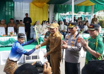 Bupati Sarolangun Hurmin Resmi Buka Ajang Tahunan Balumbo Biduk 